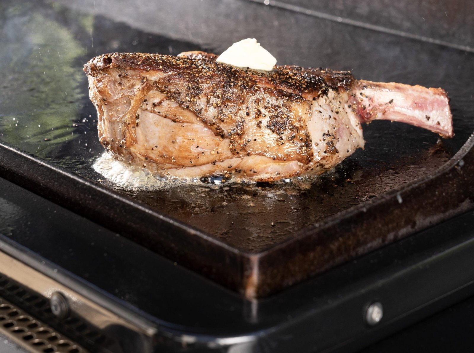 Traeger Flat Top Grill Flatrock™ Griddle - Image 13